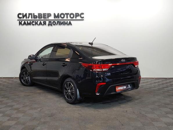 Kia Rio IV с пробегом 2019 года, цена 1 350 000 рублей, 66000 км, седан, Автокод Объявления