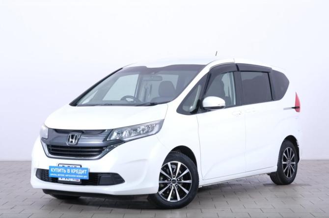 Honda Freed II с пробегом 2016 года, цена 1 699 000 рублей, 67054 км, компактвэн, Автокод Объявления