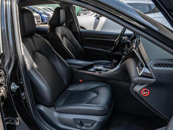 Toyota Camry VIII (XV70) с пробегом 2019 года, цена 2 549 000 рублей, 139114 км, седан, Автокод Объявления