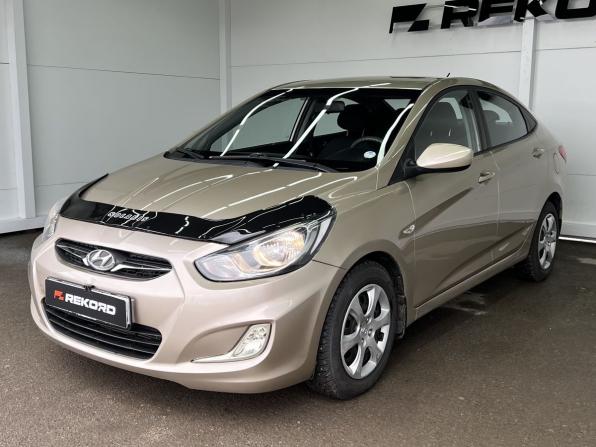 Hyundai Solaris I с пробегом 2013 года, цена 820 000 рублей, 150926 км, седан, Автокод Объявления