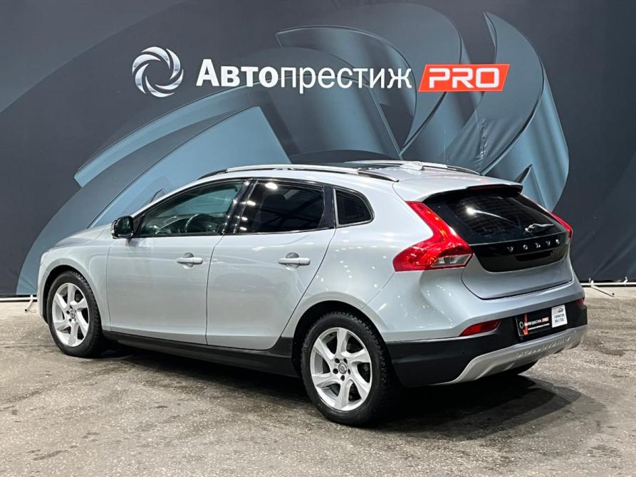 Volvo V40 II Пермь  - изображение 7