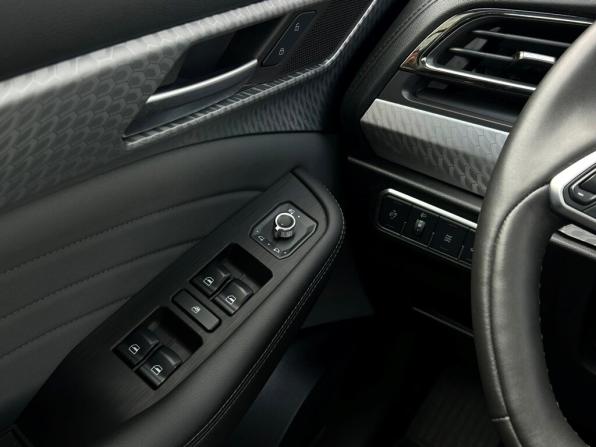 Haval F7 I Рестайлинг с пробегом 2023 года, цена 2 255 800 рублей, 42329 км, внедорожник, Автокод Объявления