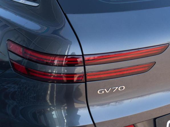 Genesis GV70 I с пробегом 2021 года, цена 5 580 000 рублей, 41737 км, внедорожник, Автокод Объявления