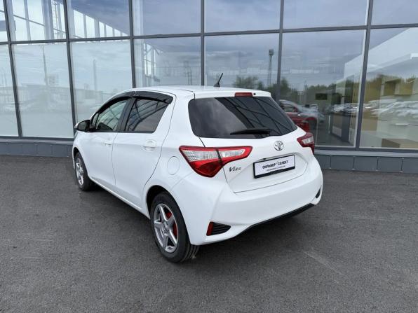Toyota Vitz III (XP130) Рестайлинг 2 с пробегом 2019 года, цена 1 050 000 рублей, 129878 км, хэтчбек, Автокод Объявления