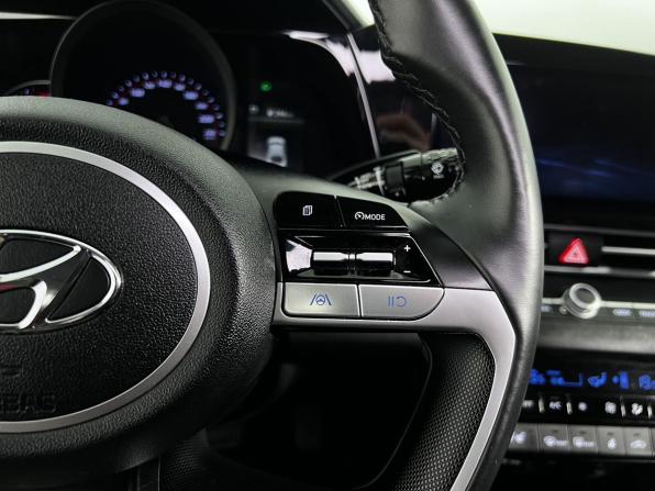 Hyundai Avante VII с пробегом 2021 года, цена 2 290 000 рублей, 71835 км, седан, Автокод Объявления