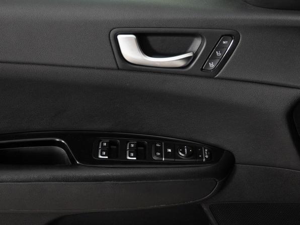 Kia Optima IV Рестайлинг с пробегом 2018 года, цена 1 500 000 рублей, 127200 км, седан, Автокод Объявления