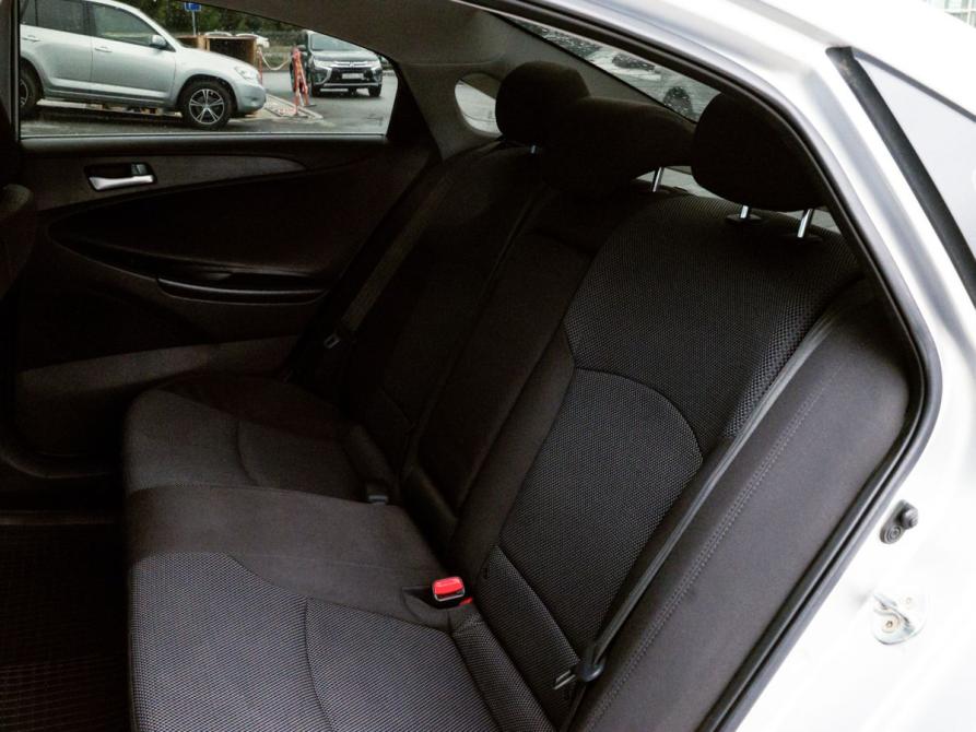 Hyundai Sonata VI (YF) Екатеринбург  - изображение 17
