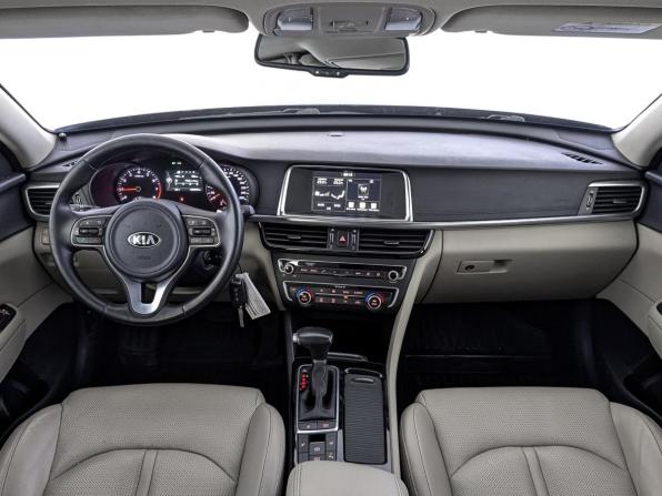 Kia Optima IV с пробегом 2017 года, цена 1 890 000 рублей, 102950 км, седан, Автокод Объявления