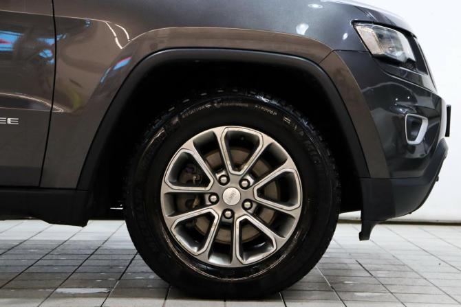 Jeep Grand Cherokee IV (WK2) Рестайлинг с пробегом 2013 года, цена 2 150 000 рублей, 179576 км, внедорожник, Автокод Объявления