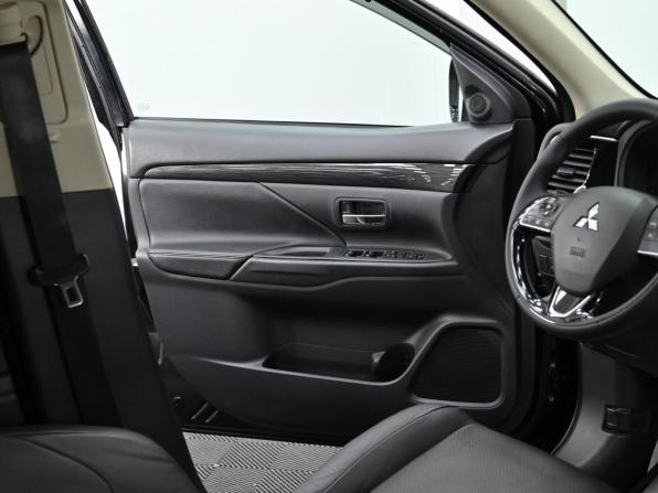 Mitsubishi Outlander III Рестайлинг 2 с пробегом 2016 года, цена 1 399 000 рублей, 105000 км, внедорожник, Автокод Объявления