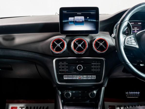 Mercedes-Benz GLA I (X156) Рестайлинг с пробегом 2017 года, цена 1 580 000 рублей, 103630 км, внедорожник, Автокод Объявления