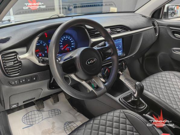 Kia Rio IV Рестайлинг с пробегом 2020 года, цена 1 288 000 рублей, 58300 км, седан, Автокод Объявления