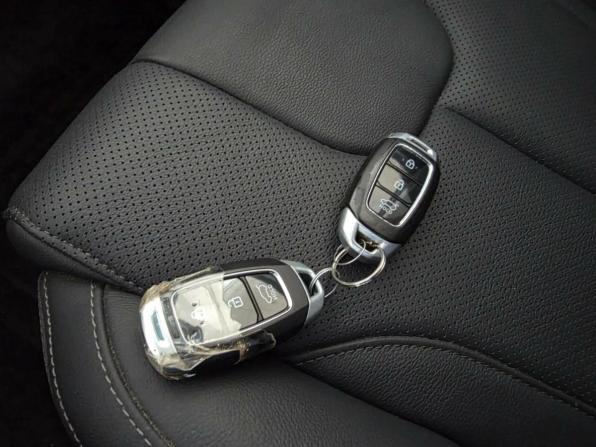 Hyundai Santa Fe IV с пробегом 2020 года, цена 2 756 000 рублей, 117346 км, внедорожник, Автокод Объявления