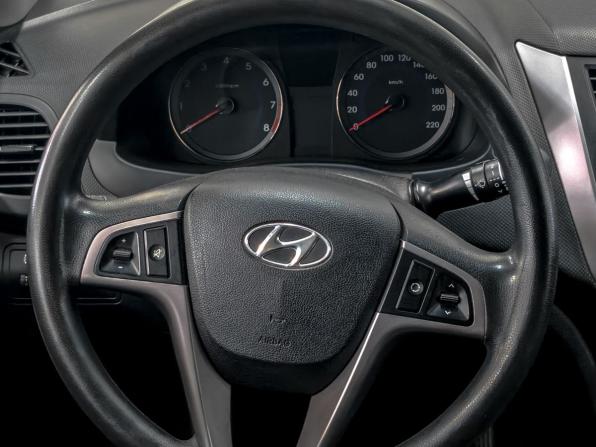 Hyundai Solaris I Рестайлинг с пробегом 2014 года, цена 1 249 000 рублей, 93000 км, седан, Автокод Объявления