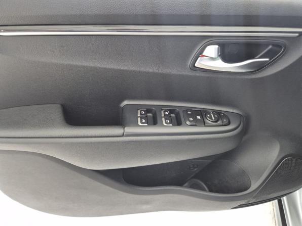 Kia Rio IV с пробегом 2019 года, цена 1 519 000 рублей, 92075 км, хэтчбек, Автокод Объявления