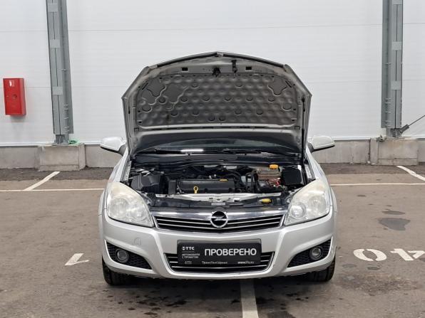 Opel Astra H Рестайлинг с пробегом 2008 года, цена 339 000 рублей, 192000 км, седан, Автокод Объявления