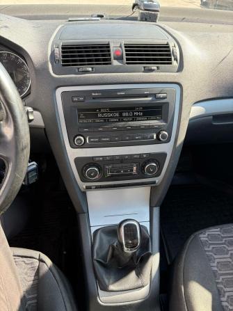 Skoda Octavia II (A5) Рестайлинг с пробегом 2013 года, цена 1 086 000 рублей, 90836 км, лифтбек, Автокод Объявления
