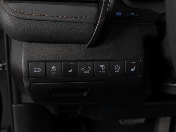 Toyota Camry VIII (XV70) Рестайлинг с пробегом 2023 года, цена 3 799 000 рублей, 32421 км, седан, Автокод Объявления