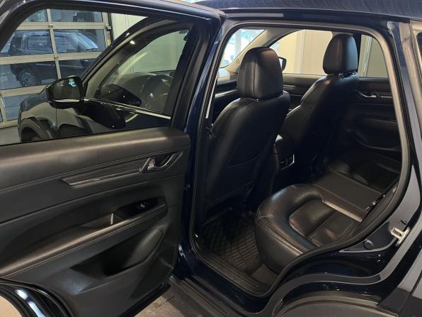 Mazda CX-5 II с пробегом 2017 года, цена 2 795 000 рублей, 124836 км, внедорожник, Автокод Объявления