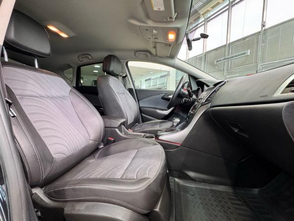 Opel Astra J Рестайлинг с пробегом 2014 года, цена 785 000 рублей, 182555 км, хэтчбек, Автокод Объявления