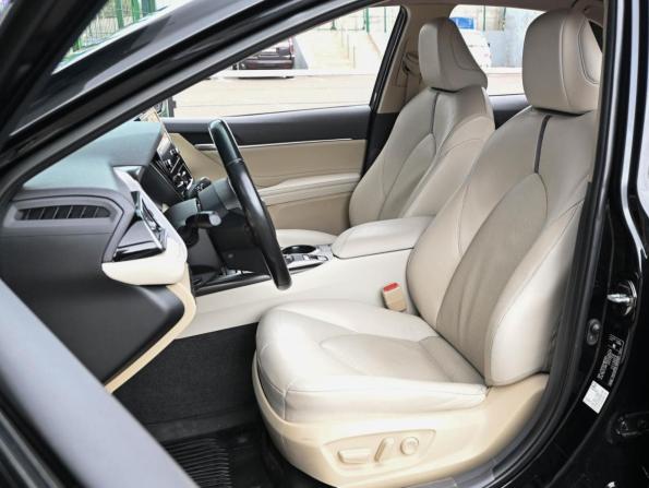 Toyota Camry VIII (XV70) Рестайлинг с пробегом 2021 года, цена 2 744 000 рублей, 115059 км, седан, Автокод Объявления