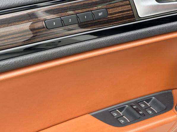 Volkswagen Touareg II с пробегом 2014 года, цена 2 490 000 рублей, 209271 км, внедорожник, Автокод Объявления