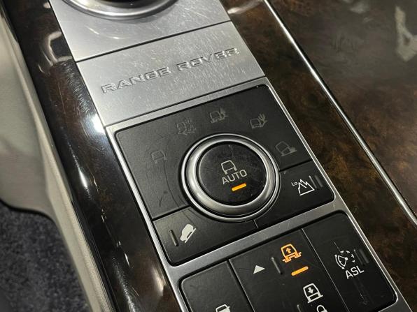 Land Rover Range Rover IV с пробегом 2013 года, цена 3 629 000 рублей, 198978 км, внедорожник, Автокод Объявления