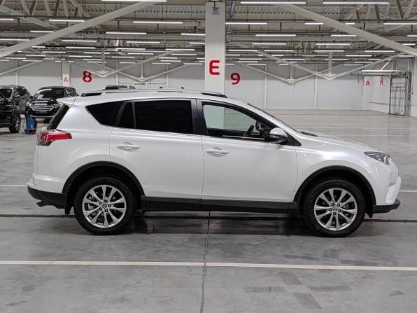 Toyota RAV4 IV (XA40) Рестайлинг с пробегом 2018 года, цена 2 050 000 рублей, 263359 км, внедорожник, Автокод Объявления