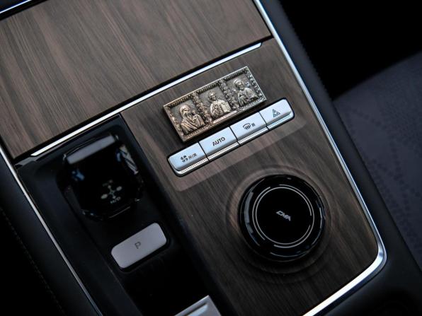 Geely Monjaro I Рестайлинг с пробегом 2025 года, цена 3 855 000 рублей, 7795 км, внедорожник, Автокод Объявления