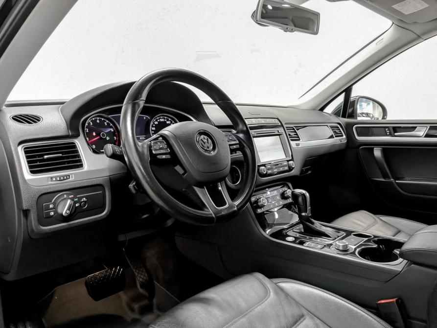 Volkswagen Touareg II Рестайлинг Санкт-Петербург  - изображение 15