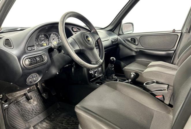 Chevrolet Niva I Рестайлинг с пробегом 2018 года, цена 755 000 рублей, 102443 км, внедорожник, Автокод Объявления