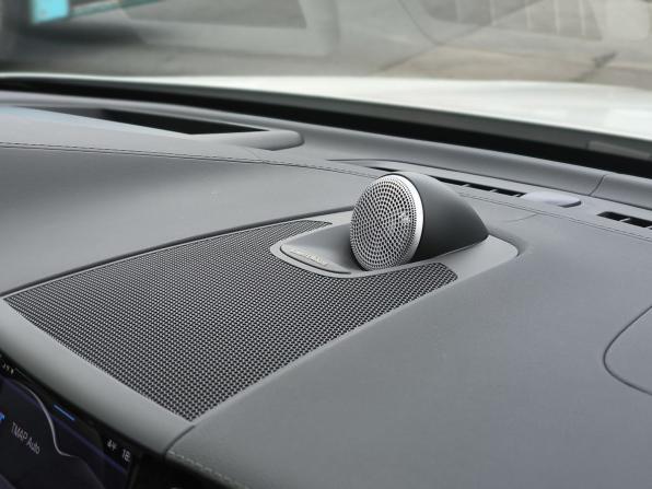 Volvo XC60 II Рестайлинг с пробегом 2024 года, цена 6 630 000 рублей, 30990 км, внедорожник, Автокод Объявления