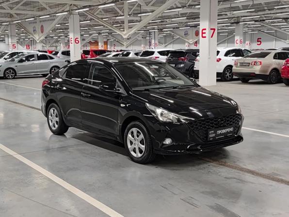 Hyundai Solaris II Рестайлинг с пробегом 2022 года, цена 1 480 000 рублей, 74500 км, седан, Автокод Объявления
