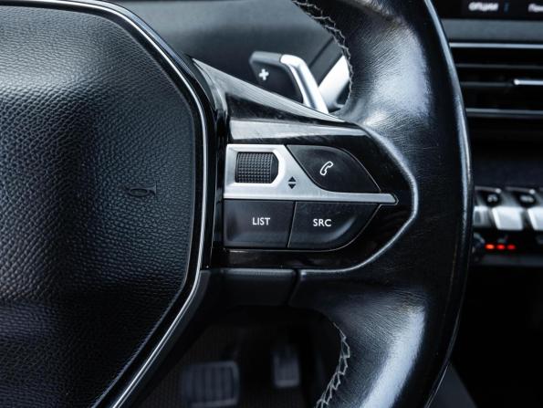 Peugeot 5008 II с пробегом 2018 года, цена 1 837 500 рублей, 139650 км, внедорожник, Автокод Объявления