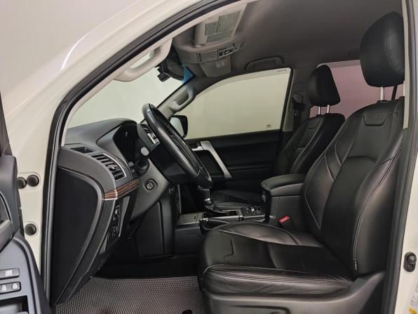 Toyota Land Cruiser Prado 150 Series Рестайлинг 2 с пробегом 2019 года, цена 5 255 000 рублей, 120799 км, внедорожник, Автокод Объявления