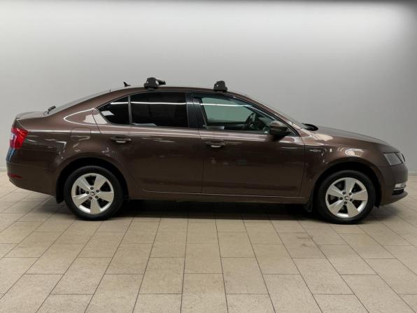 Skoda Octavia III (A7) Рестайлинг с пробегом 2019 года, цена 1 737 000 рублей, 198158 км, лифтбек, Автокод Объявления