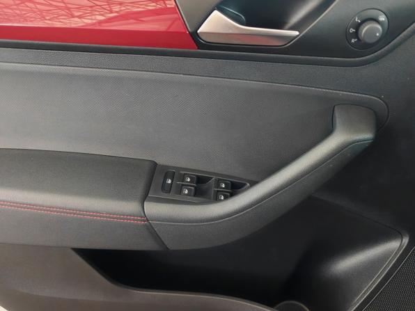 Volkswagen Polo VI с пробегом 2021 года, цена 1 652 000 рублей, 77406 км, лифтбек, Автокод Объявления