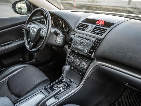 Mazda 6 II (GH) Рестайлинг с пробегом 2011 года, цена 928 000 рублей, 214638 км, седан, Автокод Объявления