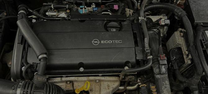 Opel Astra J с пробегом 2011 года, цена 820 000 рублей, 267142 км, универсал, Автокод Объявления