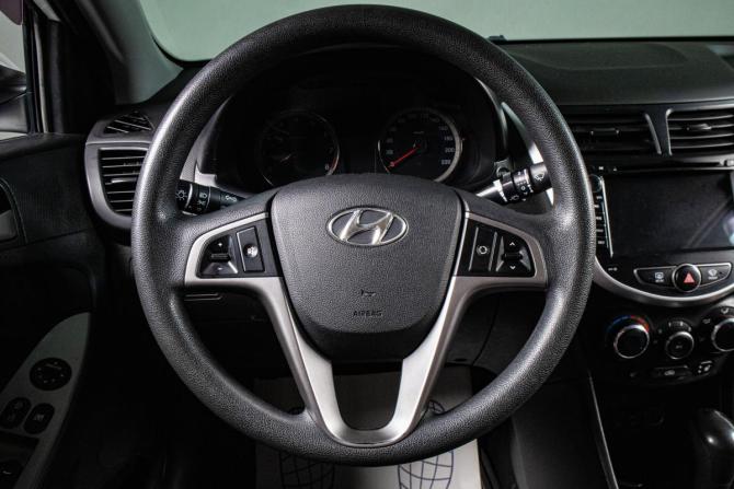 Hyundai Solaris I Рестайлинг с пробегом 2016 года, цена 1 119 000 рублей, 153500 км, седан, Автокод Объявления