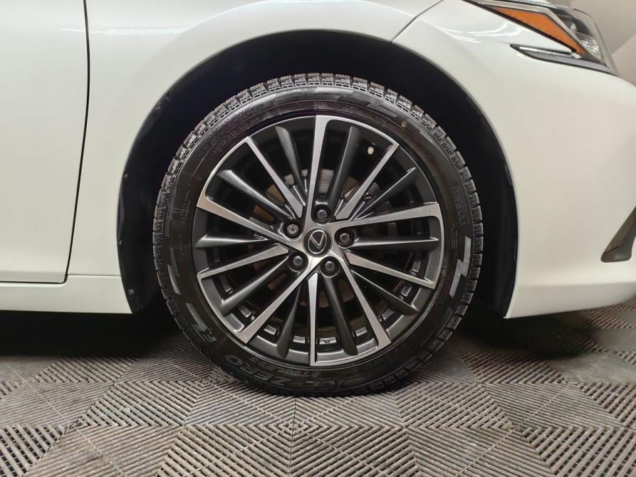 Lexus ES VII Рестайлинг Москва  - изображение 9