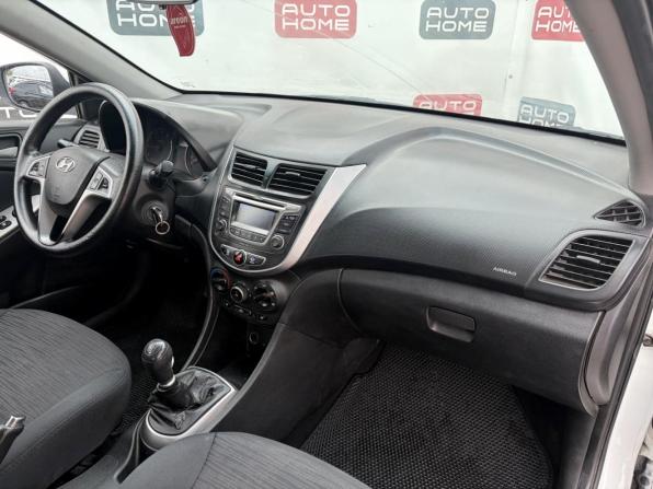 Hyundai Solaris I Рестайлинг с пробегом 2016 года, цена 625 000 рублей, 315533 км, седан, Автокод Объявления