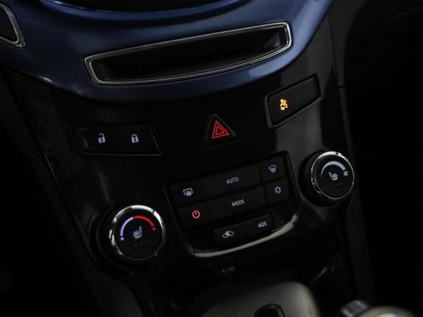 Chevrolet Orlando I с пробегом 2013 года, цена 979 000 рублей, 238394 км, компактвэн, Автокод Объявления