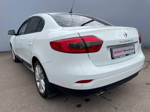 Renault Fluence I Рестайлинг с пробегом 2016 года, цена 920 000 рублей, 238216 км, седан, Автокод Объявления