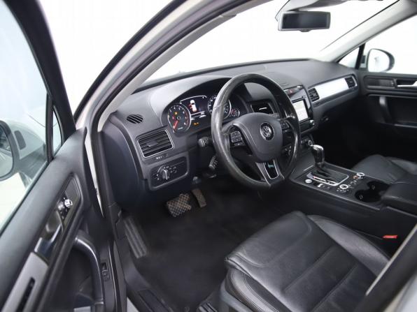Volkswagen Touareg II с пробегом 2014 года, цена 2 050 000 рублей, 220049 км, внедорожник, Автокод Объявления