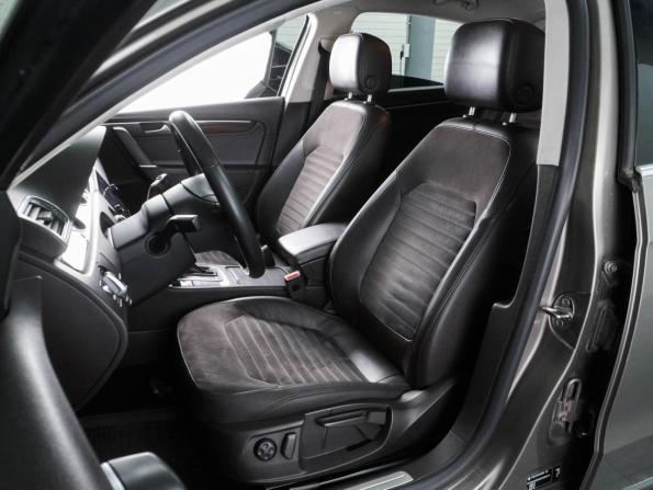 Volkswagen Passat B7 с пробегом 2011 года, цена 1 117 000 рублей, 207901 км, седан, Автокод Объявления
