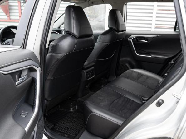Toyota RAV4 V (XA50) с пробегом 2021 года, цена 2 900 000 рублей, 126359 км, внедорожник, Автокод Объявления