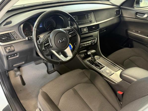 Kia Optima IV Рестайлинг с пробегом 2018 года, цена 1 833 000 рублей, 93097 км, седан, Автокод Объявления