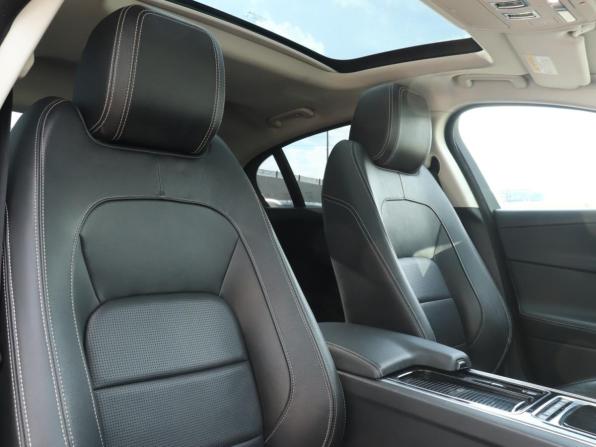 Jaguar XE I с пробегом 2018 года, цена 2 199 000 рублей, 55237 км, седан, Автокод Объявления
