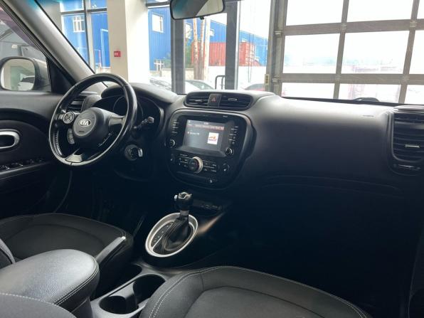 Kia Soul II Рестайлинг с пробегом 2017 года, цена 1 559 000 рублей, 143000 км, хэтчбек, Автокод Объявления